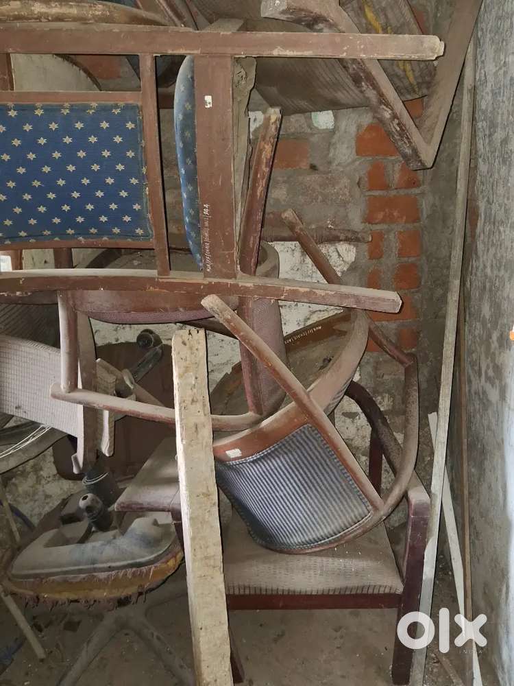 7 Sagoun chairs pure