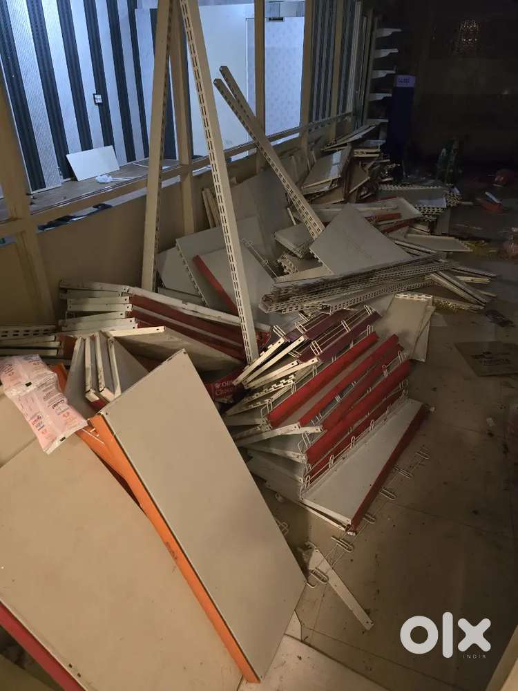 Super mart fitting rack