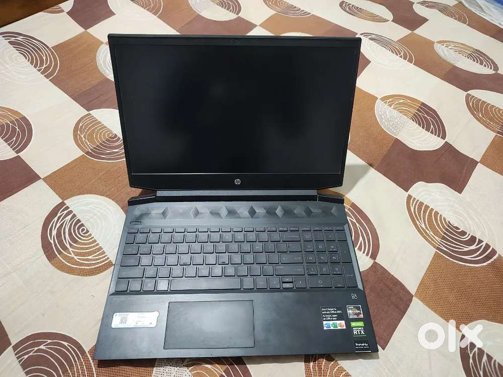 HP Pavilion 15-EC2146AX / Ryzen 7 + RTX 3050 16GB 144Hz / Gaming Beast