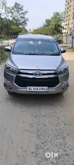 Toyota Innova Crysta 2017
