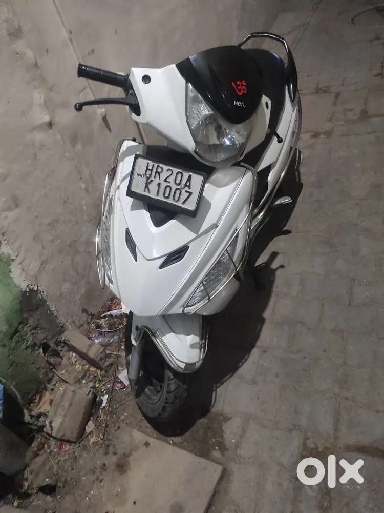 Scooty sale krni hai kisi ko leni ho to msg krna