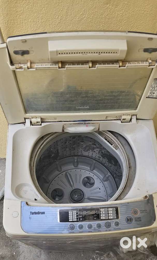 LG washing machine in perfect working condition