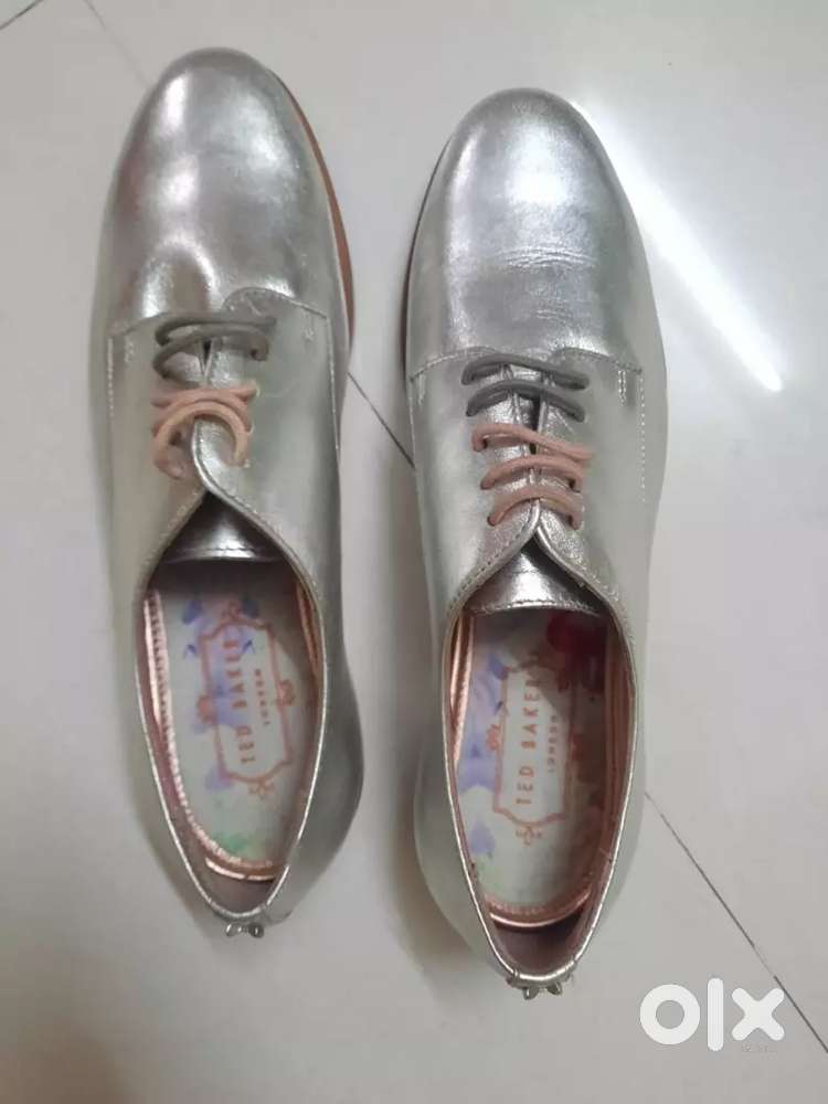 Shoes and sandals for girls