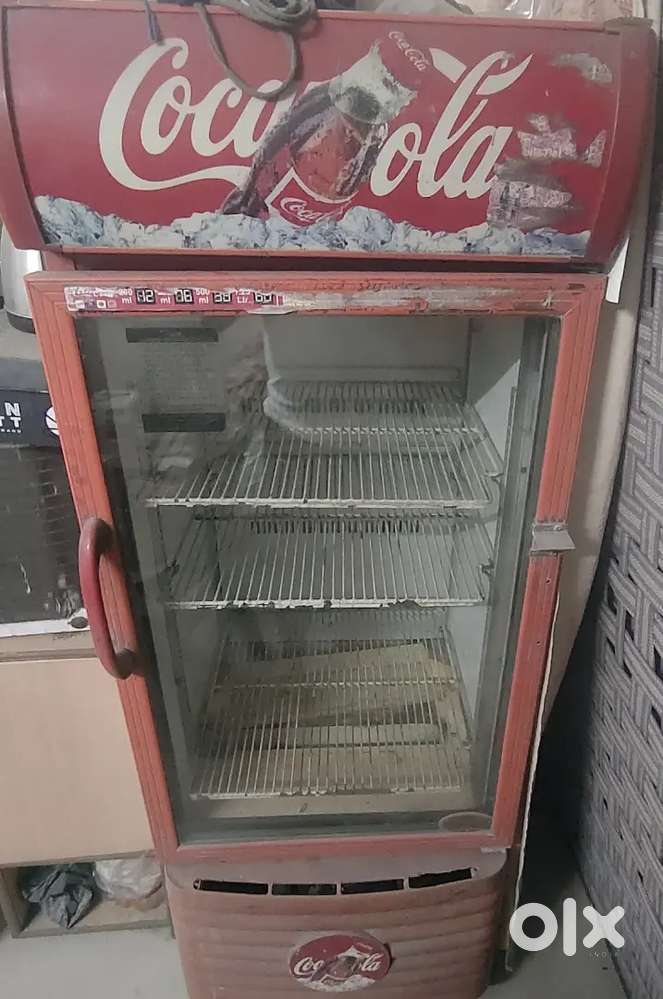 FRIDGE / refrigerator working proper