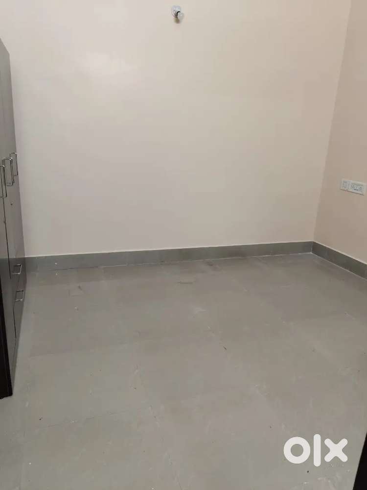 1rk 7000 Sastri Nagar fully independent house bachelor allowed