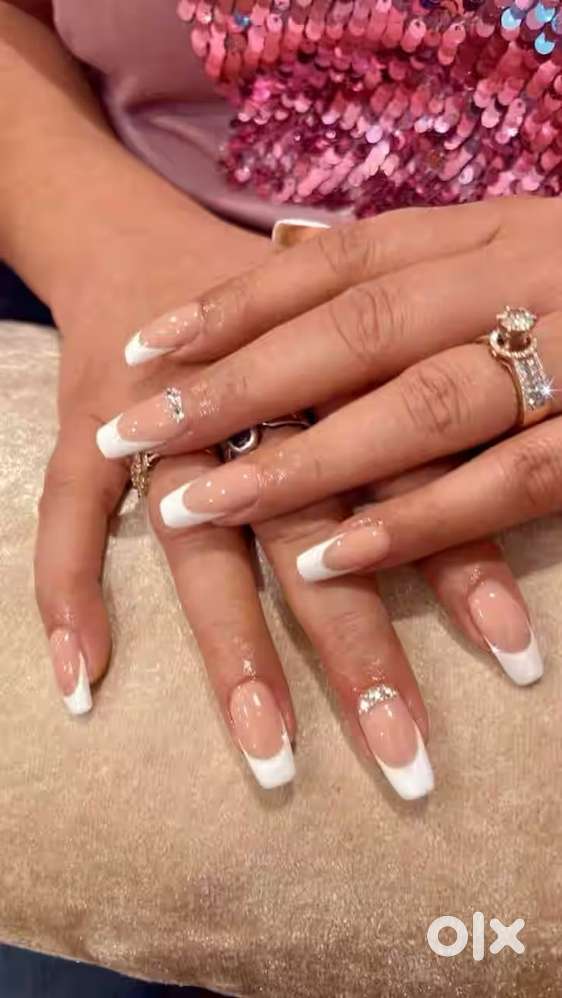 Urgent Requirment for a girl worker in ladies salon