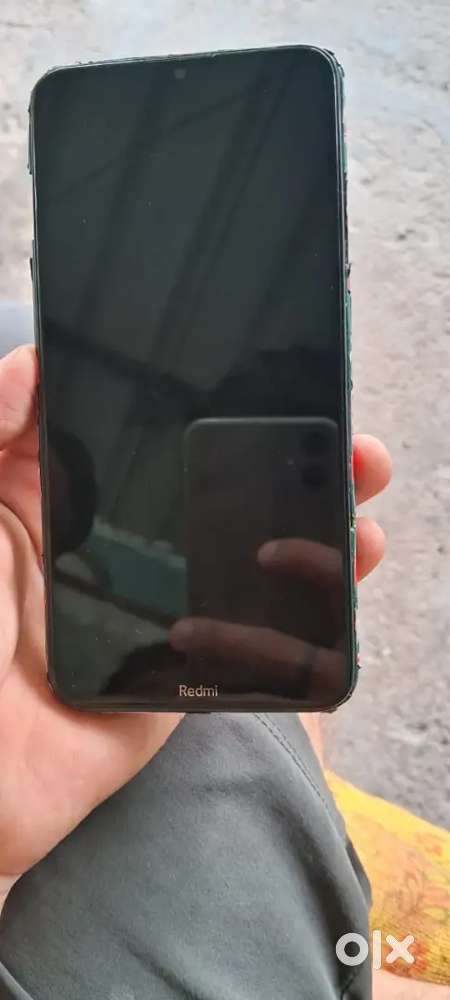 Back panal change kaana he baki phone shahi he
