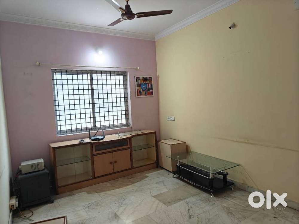 2BHK House is available for lease in RT Nagar
