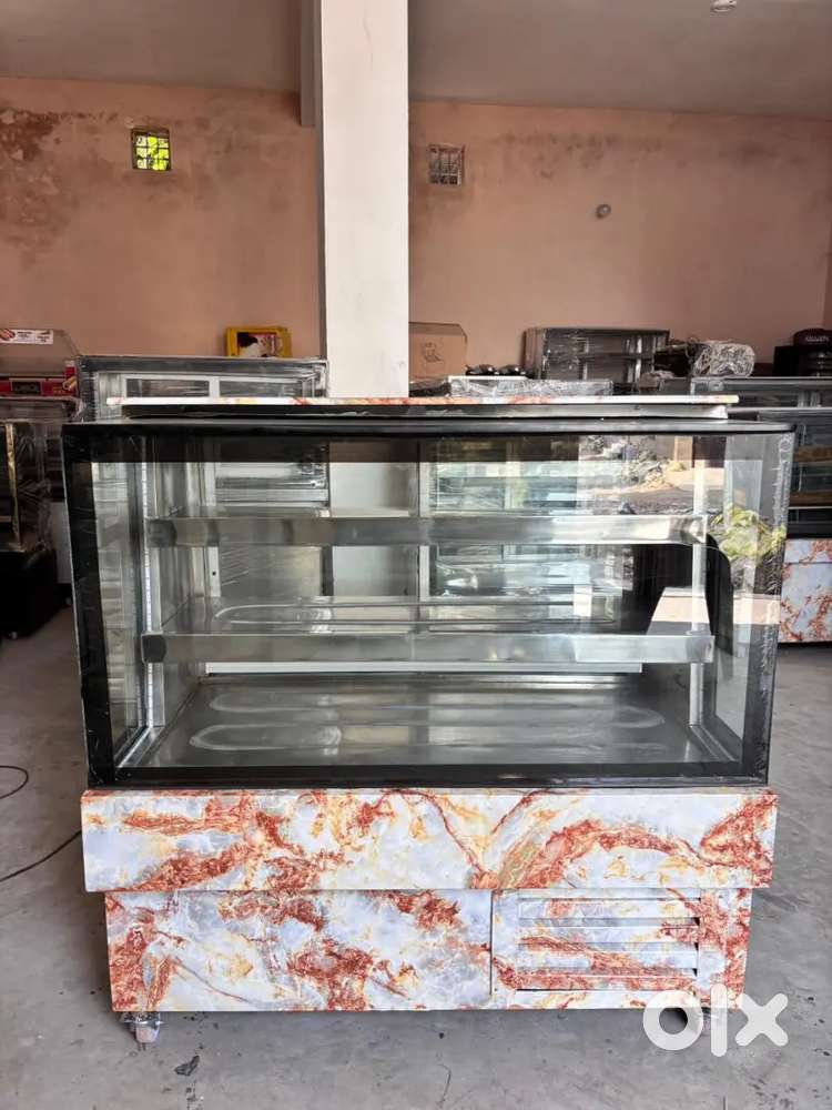 Sweet counter display counter