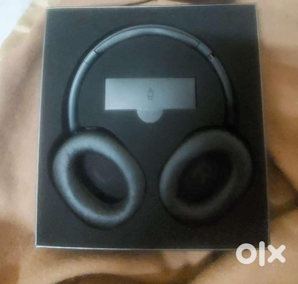 Noise Airwave Max 5 Headphones  Premium Bass + Noise Cancellation