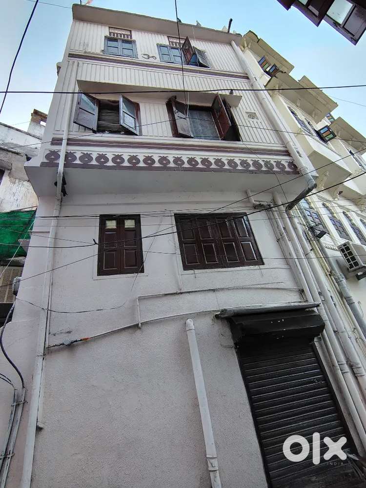 House for sale in pichholi, opposite paliwal bhawan