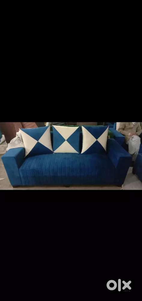 New Sofa set, central table with two puffies