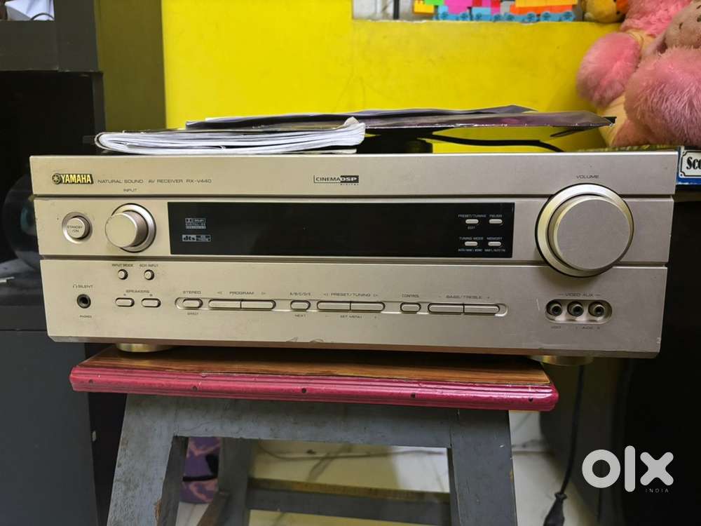 Yamaha Rx V440-6.1 channel receiver