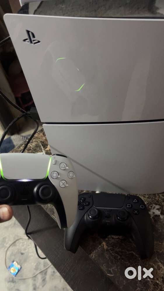 PS5 with extra controller black colour