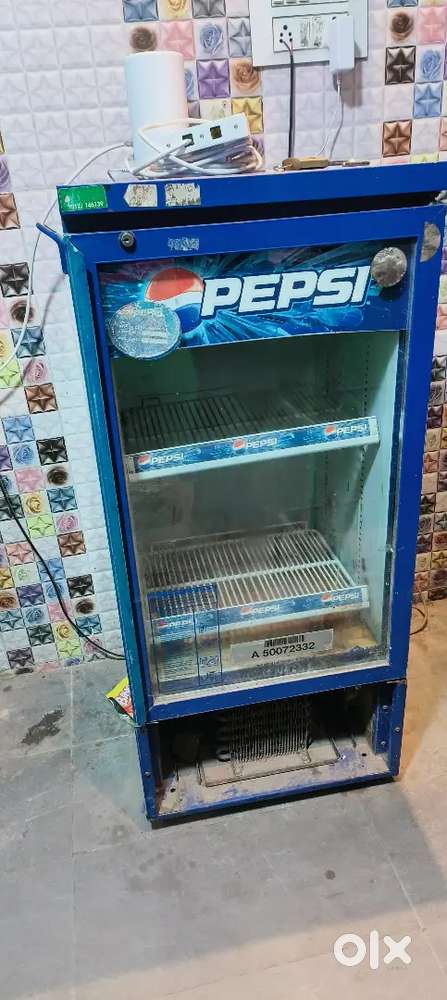 Pepsi frigde very cool neet condition good working