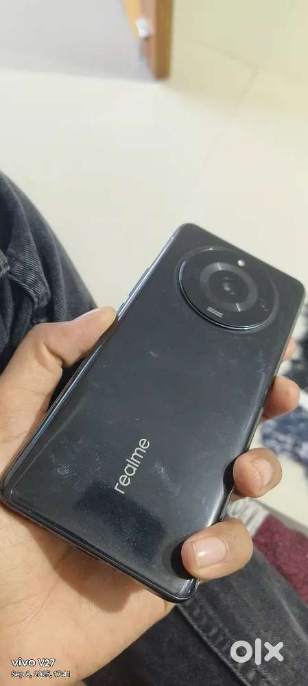 Realme 11 pro
