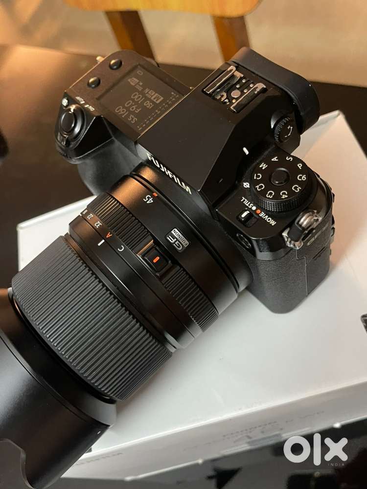 FUJIFILM GFX 100s & Gf 45mm f2.8 lens