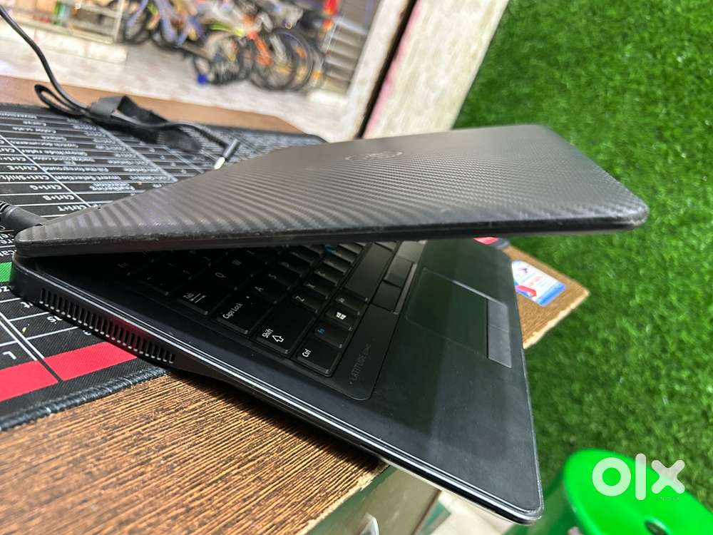 Dell ultraslim Touch i5 14 inc Laptop in best condition