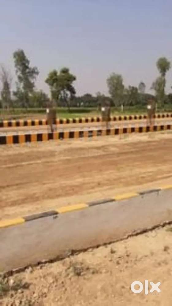 हजरतगंज वाले लोग प्लॉट ने सुल्तानपुर रोड पर 1