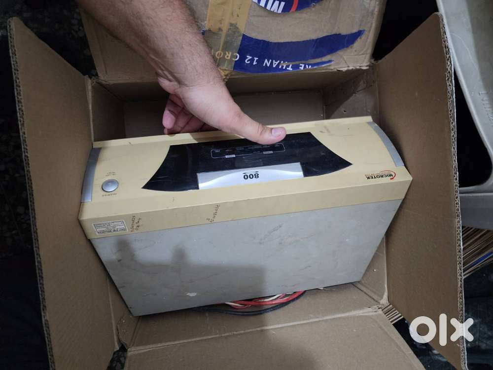 Inverter with battery and stand