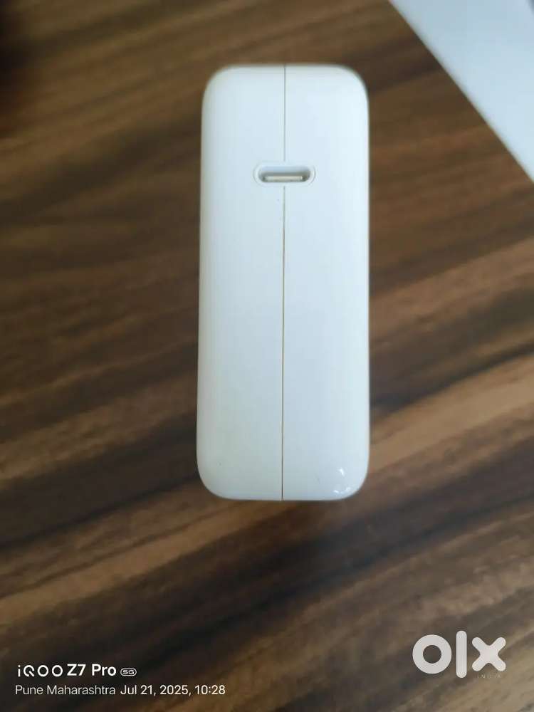 Original Apple 61W USB-C Power Adapter