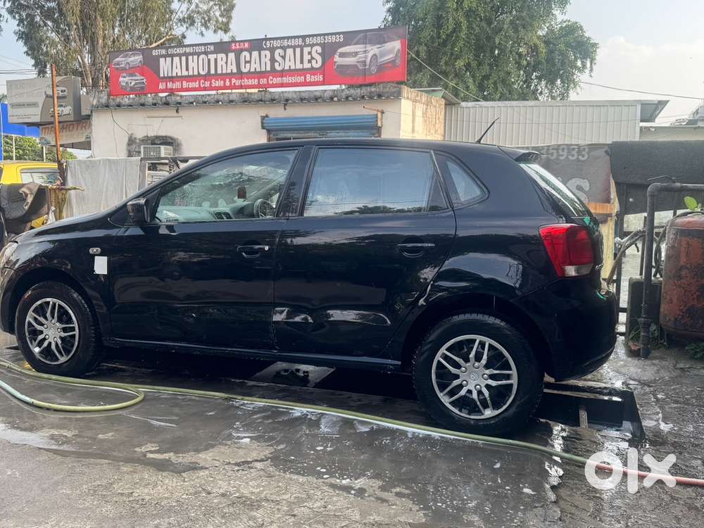 Black colour with everything original