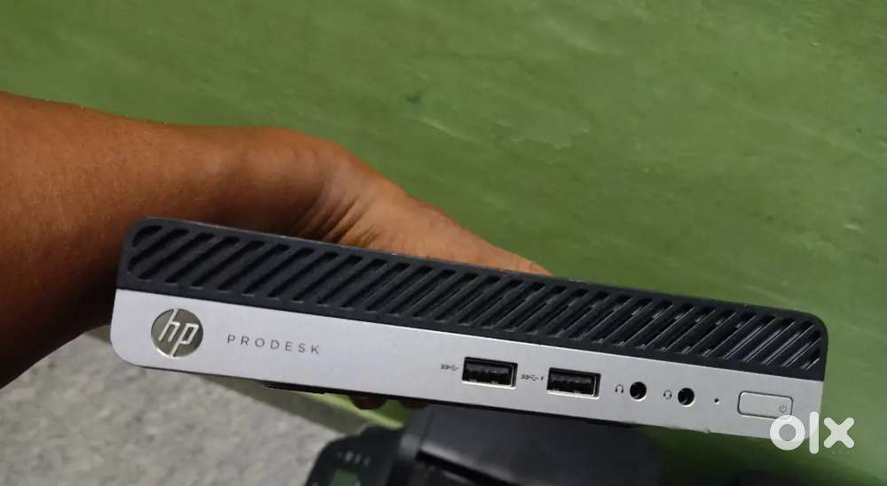 HP PRODESK G4 400  MINI pc i3 8th gen 500gb 8gb ddr4(,dead CONDITION)
