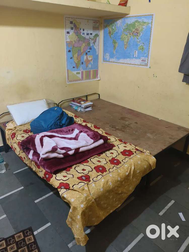 रूम पार्टनर