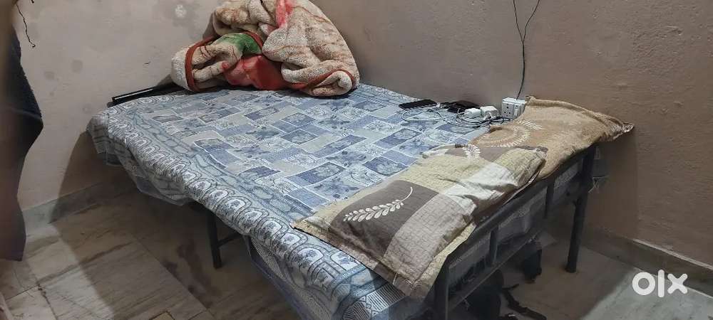 1 bhk flat room , kitchen , bathroom