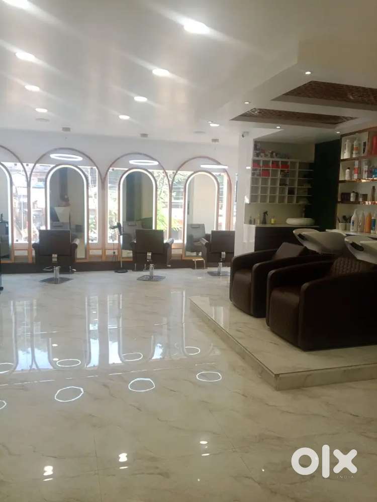 Beautician, Nail Artist