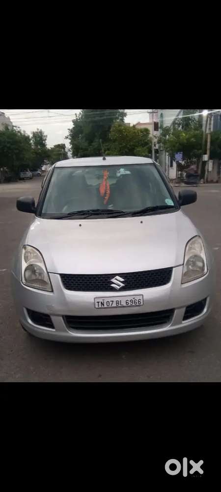 Maruti Suzuki Swift 2011 CNG & Hybrids 76000 Km Driven