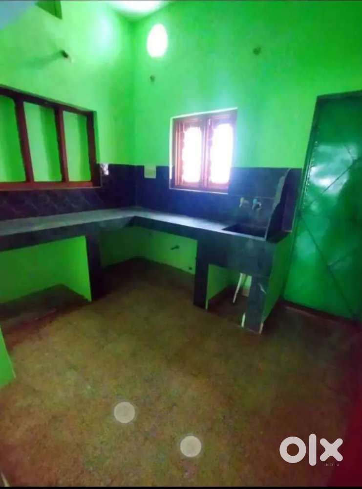 2Bhk House Available For Family and Batchlors