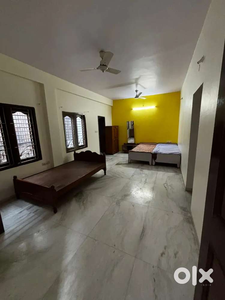 1Bhk SPECIOUS Flate Near Bombay Hospital