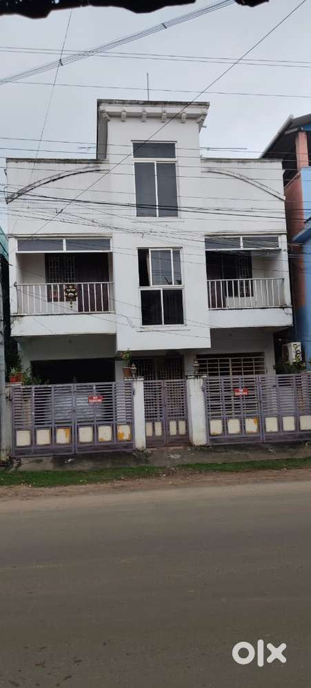 Individual house with coverd car parking