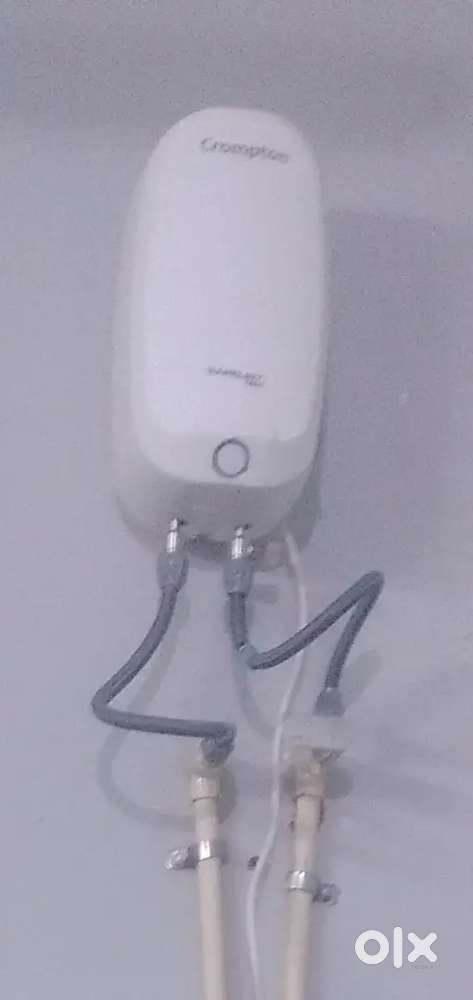 BRAND NEW ELECTRIC GEYSER CROMPTON 3 LTRS