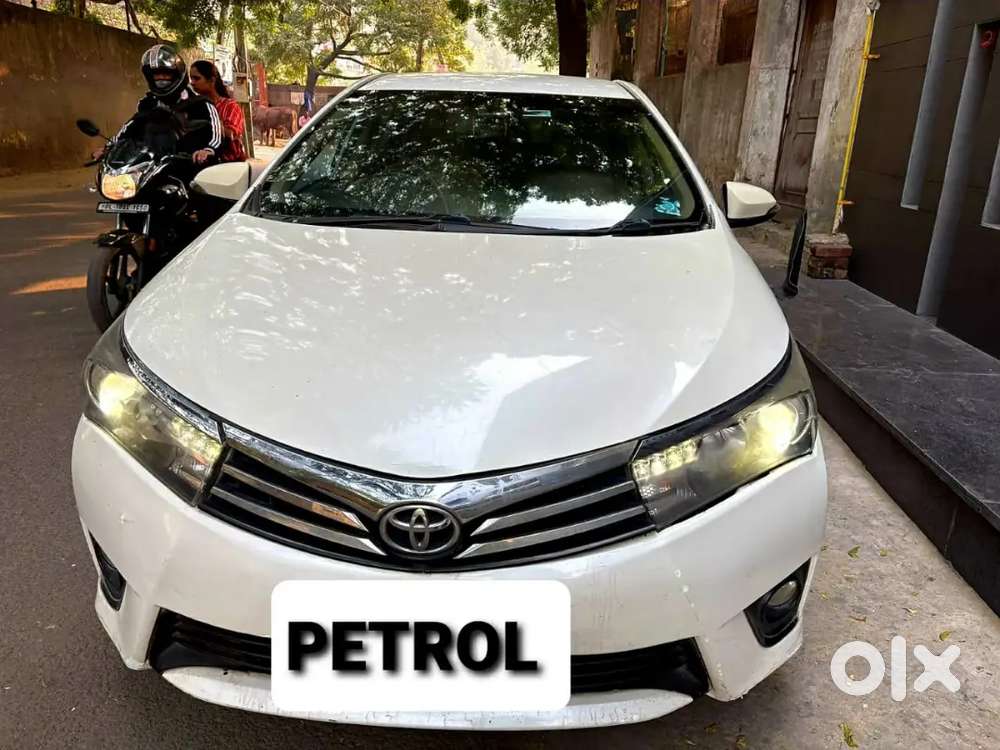 Toyota Corolla Altis 2015 Petrol Well Maintained NEW SHAPE AUTOMATIC