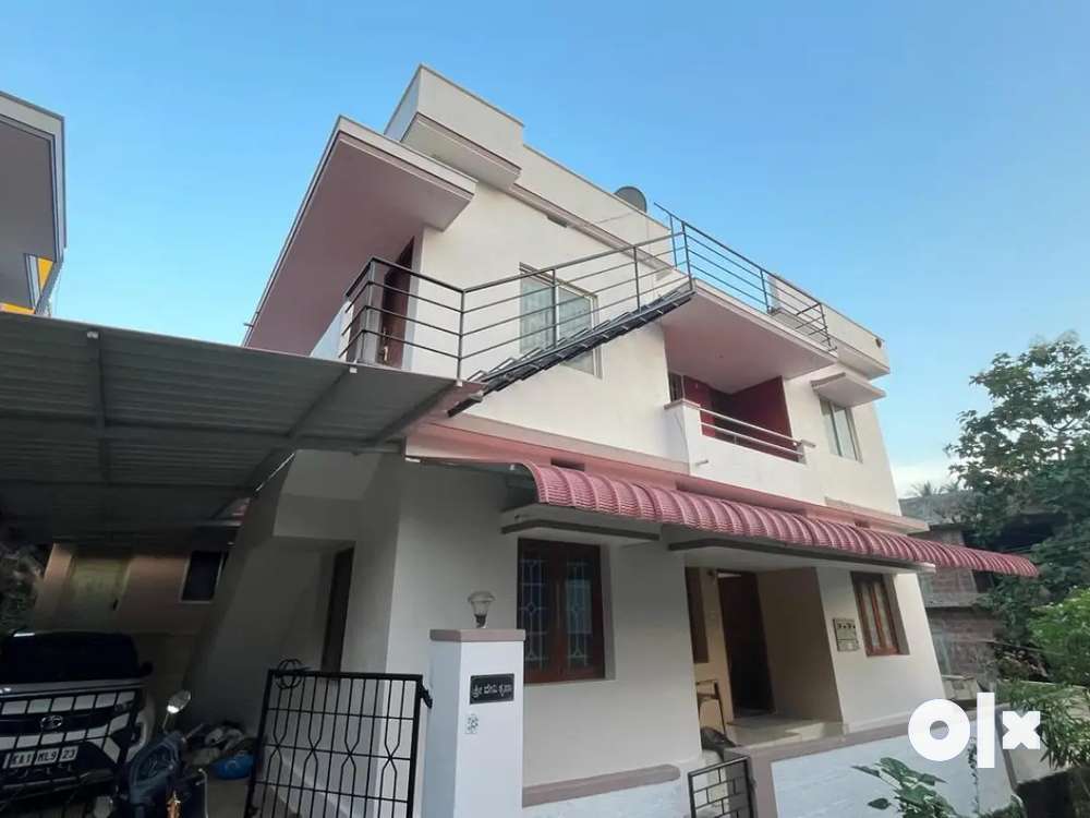 2BHK unfurnished house for rent