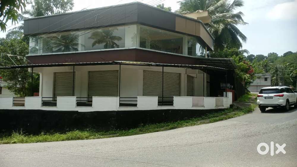 Second floor for rent  suitable for Gym,NBFC,Retail shops etc.