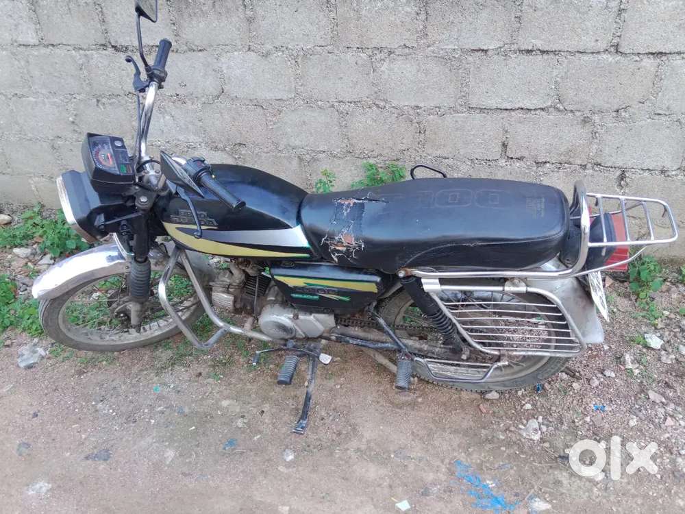Hero honda cd100