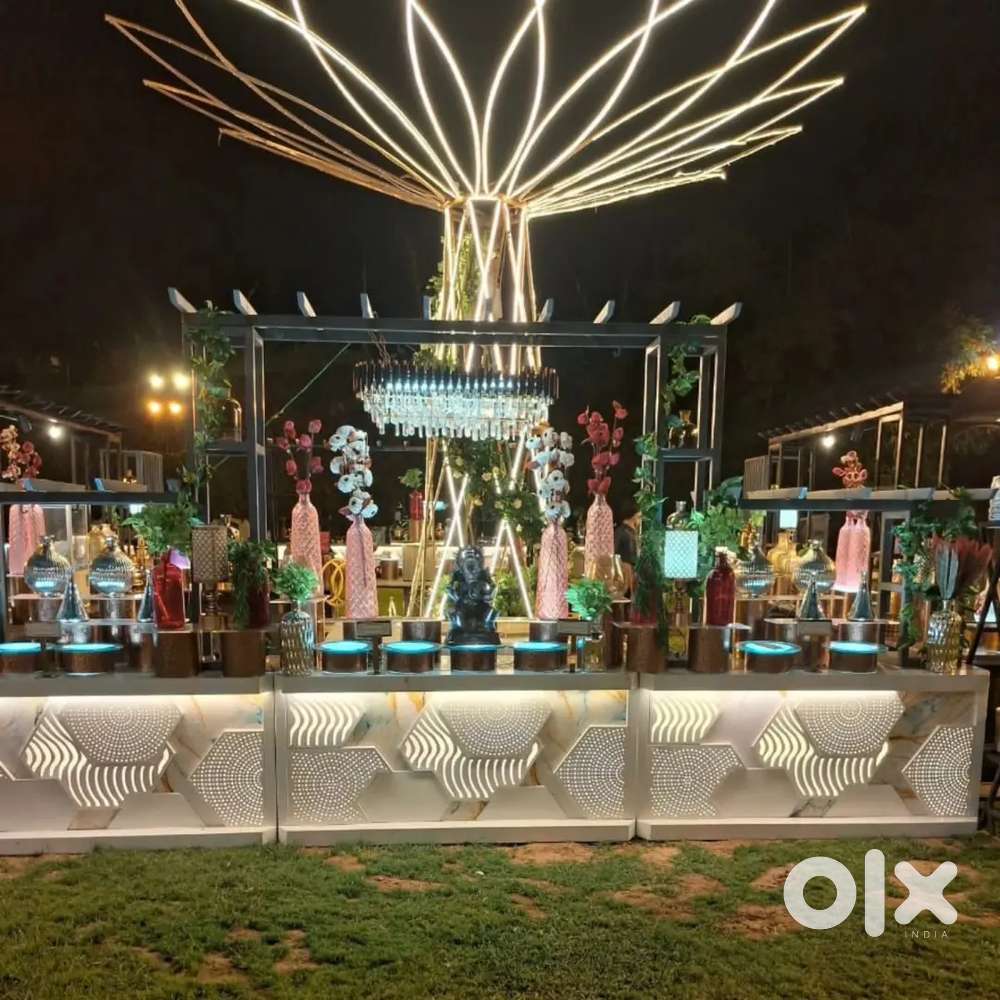 Wedding event management requirements only for modal girl's