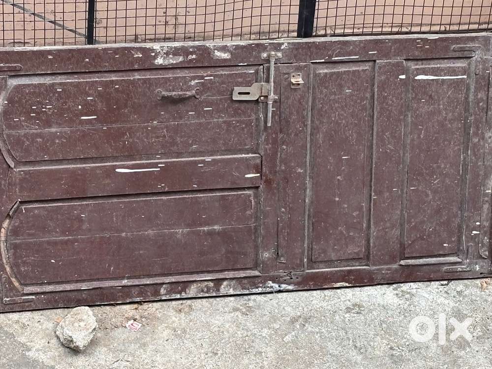 Sagaun lakdi Door