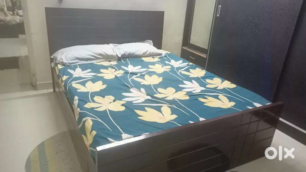 Queen size stylish bed with storage only used for 2 years