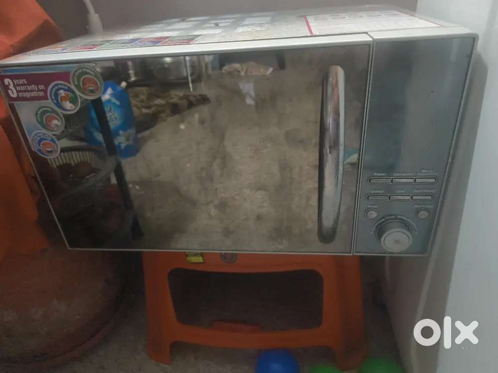 Microwave oven good condition