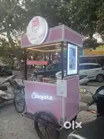 Ice cream cart freezer with cart