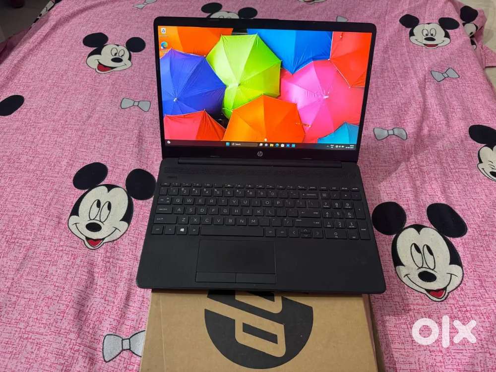 Hp 11th Gen i3 1tbhdd 16gbram 4gb UHD graphics 4hrs backup less used