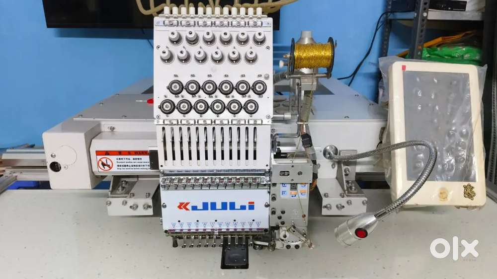 Computer embroidery machine