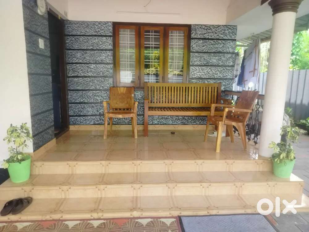 മാള താണിശ്ശേരിയിൽ 5സെന്റ് സ്ഥലം മുതൽ വില്പനക്ക്