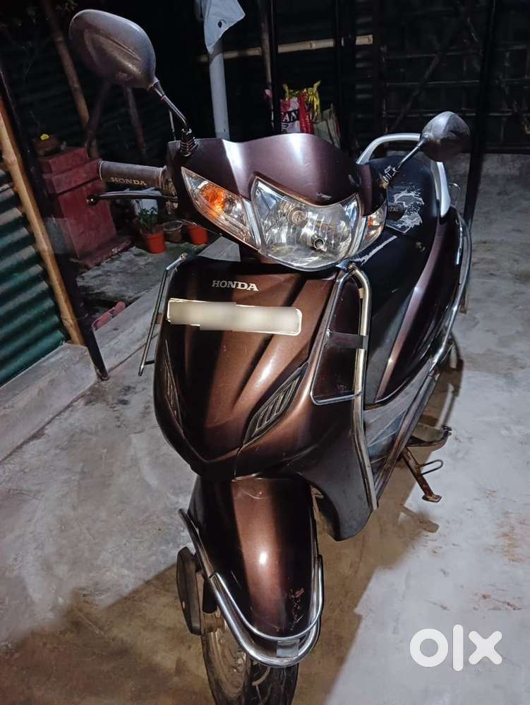 Activa 4G with brand new tyres and well maintained
