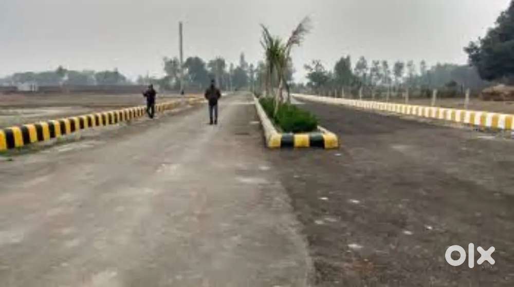 जौनपुर के भाइयों केलिए लखनऊ शहर में खुर्दही बाजार के पास प्लाट