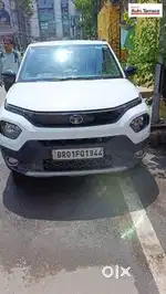 Tata Punch 1.2 Revotron Accomplished Dazzle Pack AMT, 2022, Petrol